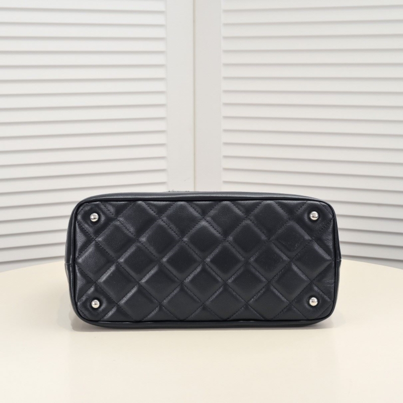 Ch**el shopping bags